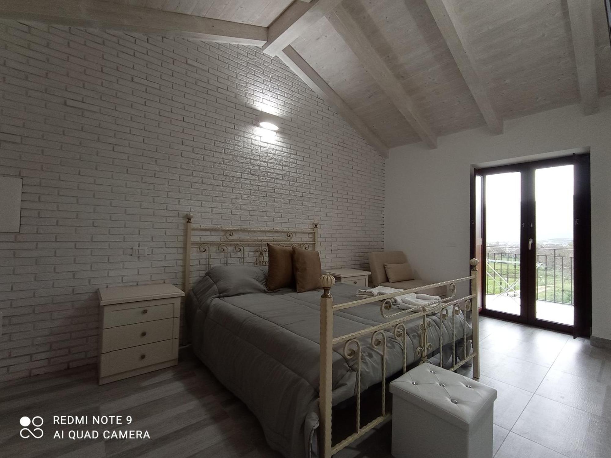 Lux Vera B & B อากรอโปลี ภายนอก รูปภาพ