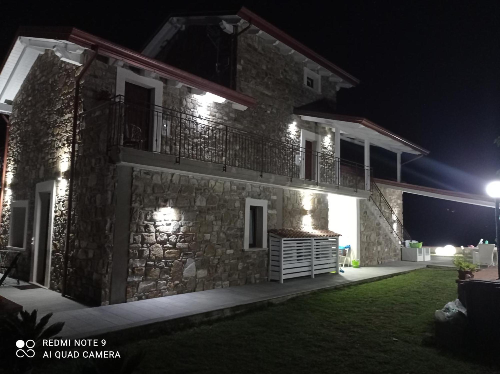 Lux Vera B & B อากรอโปลี ภายนอก รูปภาพ
