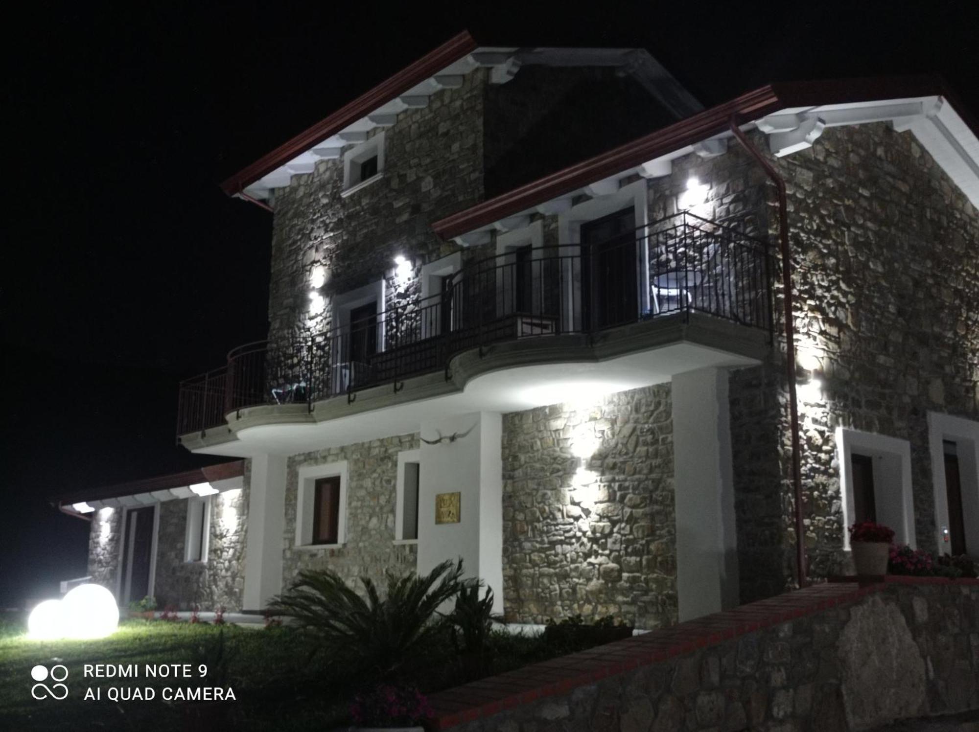 Lux Vera B & B อากรอโปลี ภายนอก รูปภาพ